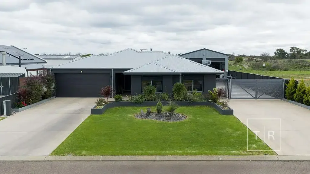 Bandy Creek 4部屋 THE ULTIMATE BLEND OF LUXURY, FUNCTIONALITY AND LIFESTYLE