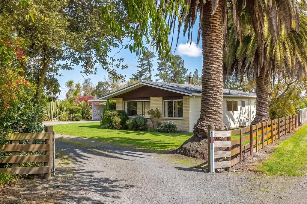 Carterton 3 Slaapkamer Great location, big potential