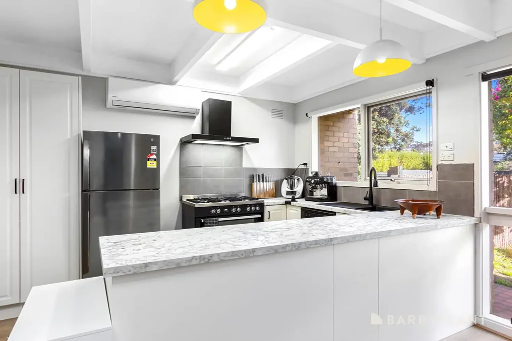 Bayswater North 2 Bedroom Perfect start, downsize or ready-made investment.