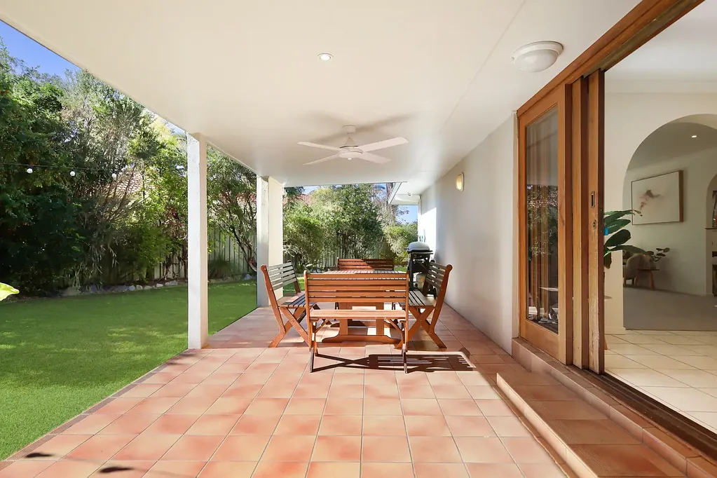 Burleigh Waters 3Kwarto Space, Lifestyle & Endless Potential in Prime Burleigh Waters Location
