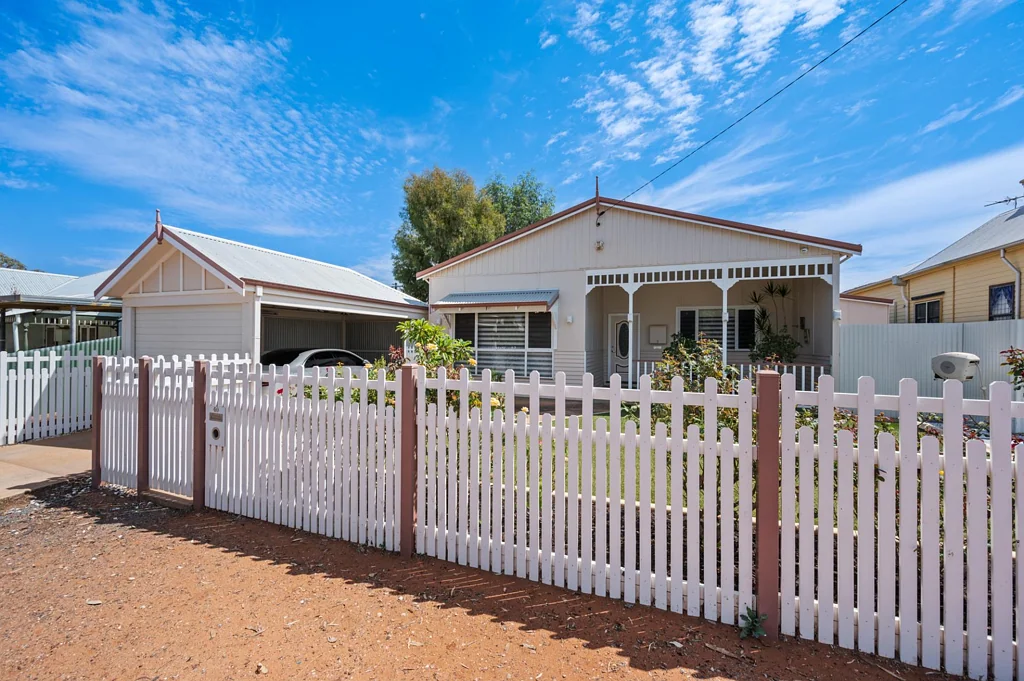 40 Hinemoa Street, Piccadilly, WA 6430