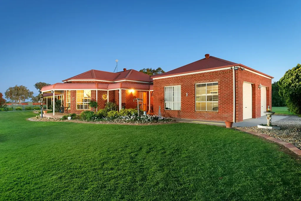 Barnawartha North BARNAWARTHA - Resort Style Living on 97 Acres, Just 10 Minutes from Wodonga