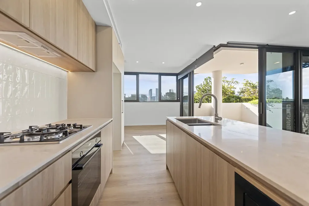 3-Bedroom + MPR in East Brisbane’s Most Luxurious Riverside Address