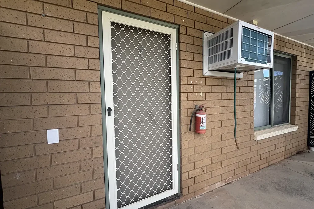 1-bedroom unit with utilities included.