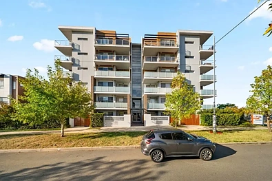 Coombs 2房  Spacious apartment in Coombs close to all services and amenities