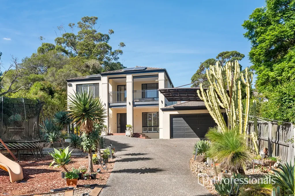 A Family Oasis In Sandbelt Country