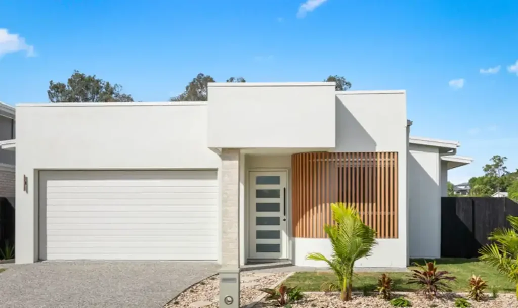 Bahrs Scrub 4 Bedroom Modern Family Living with Pool, Park Views & Multiple Living Spaces