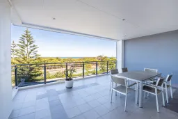 6/52 Rollinson Road, North Coogee