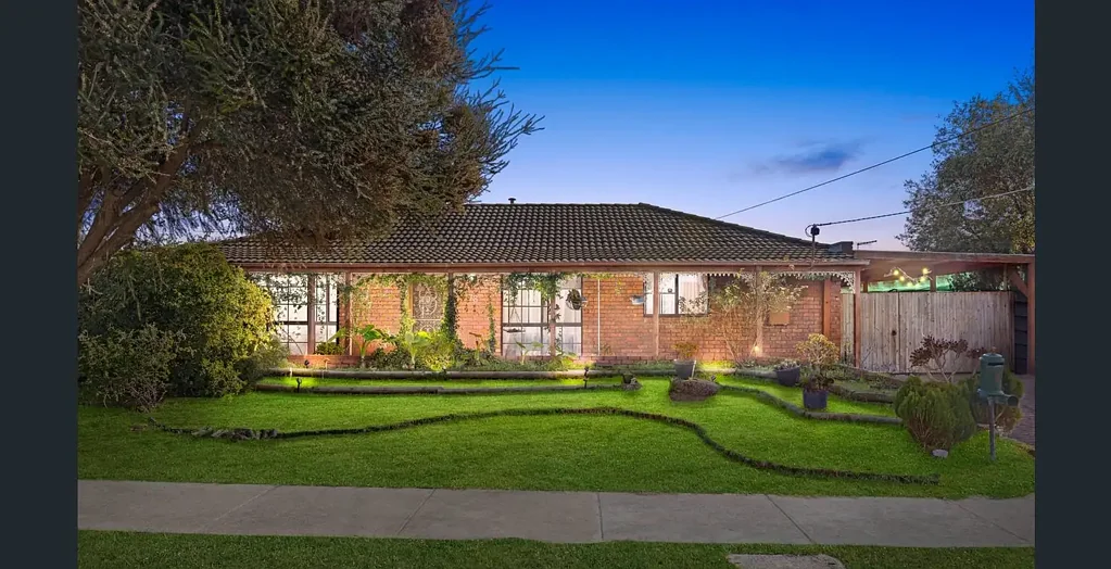 Charming 3-Bedroom Cottage for Lease in Werribee