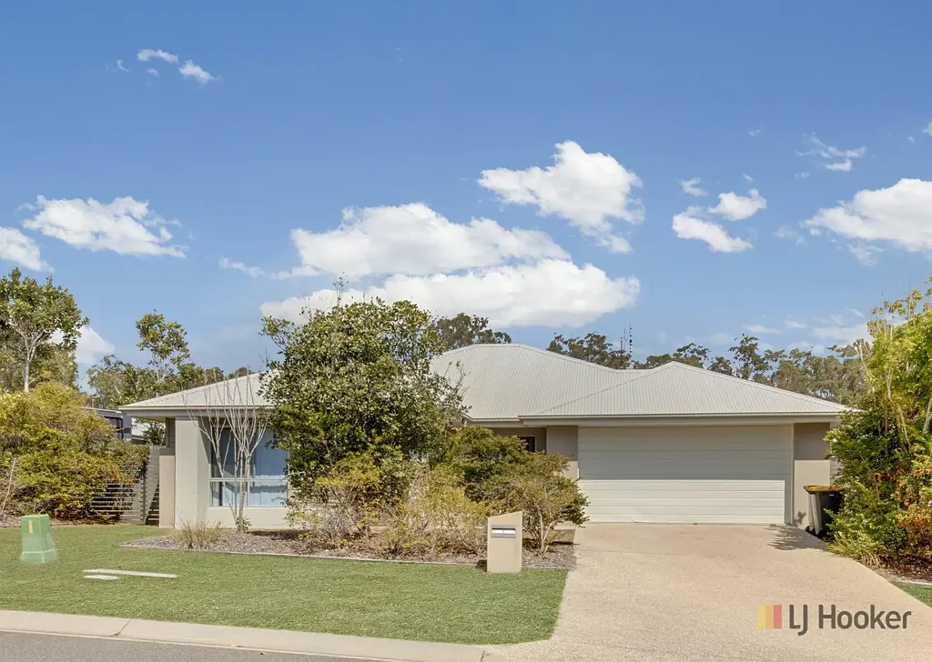 Family home in Riverstone Rise Estate