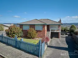 48 Suncrest Place, Ravenswood