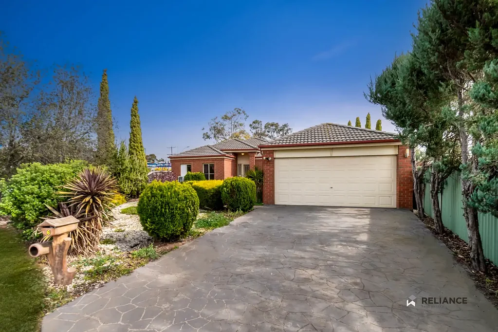 Werribee 4कमरा Spacious & Versatile Family Living in Prime Werribee Location!