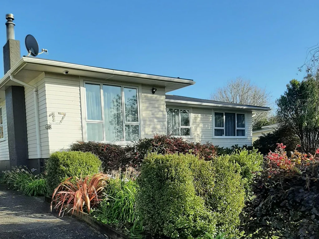 Fully furnished family home