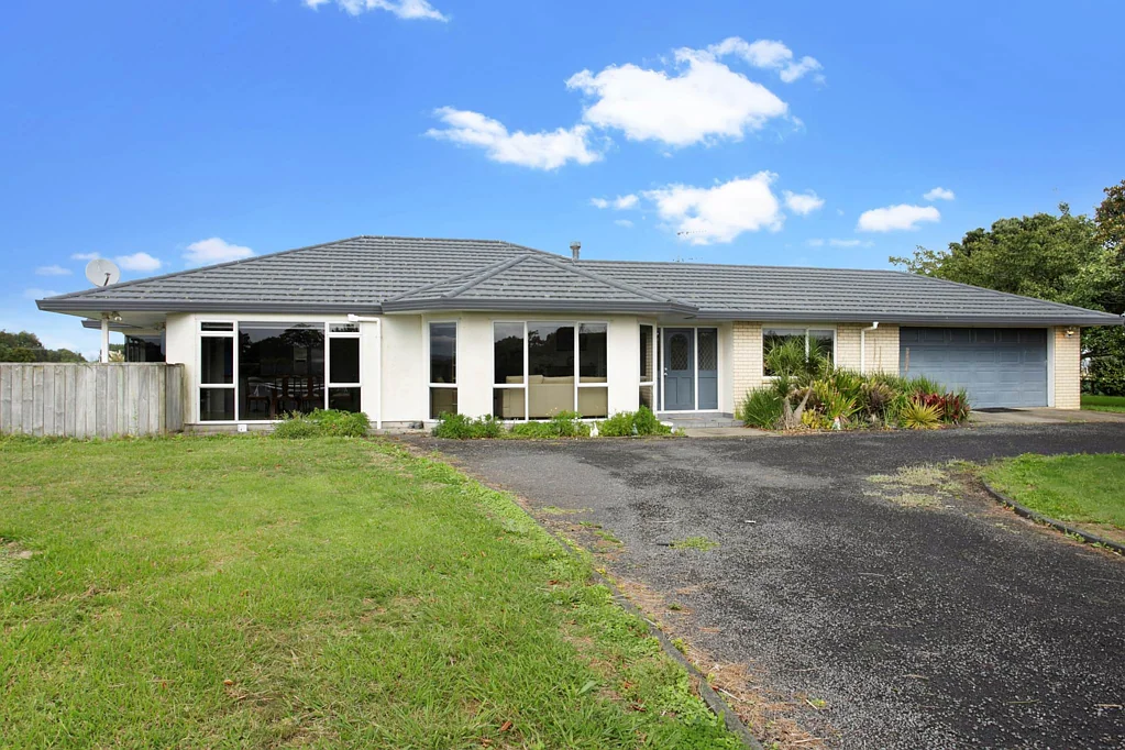 Karaka 3房  Growth Zone Goldmine – 3136m² Development Site!