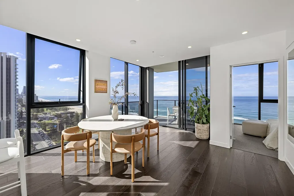 Broadbeach 3 Bedroom Front-Row Coastal Living with Uninterrupted Ocean Views
