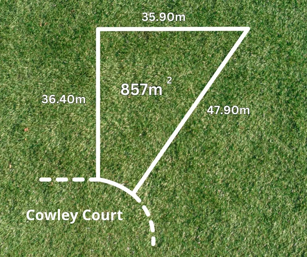 Canadian Spacious 857m² Allotment – Build or Develop in Thriving Canadian