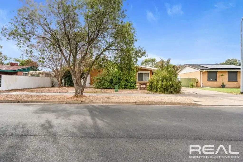 40 Marcian Avenue, Elizabeth Downs, SA 5113