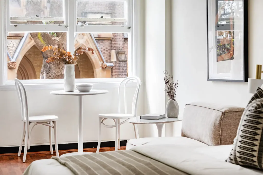 Renovated Art Deco Apartment  in Prime Location | Prime lifestyle location