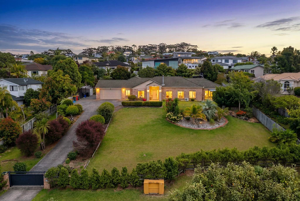 15 Astrolabe Place, Gulf Harbour, Rodney, Auckland Great Area