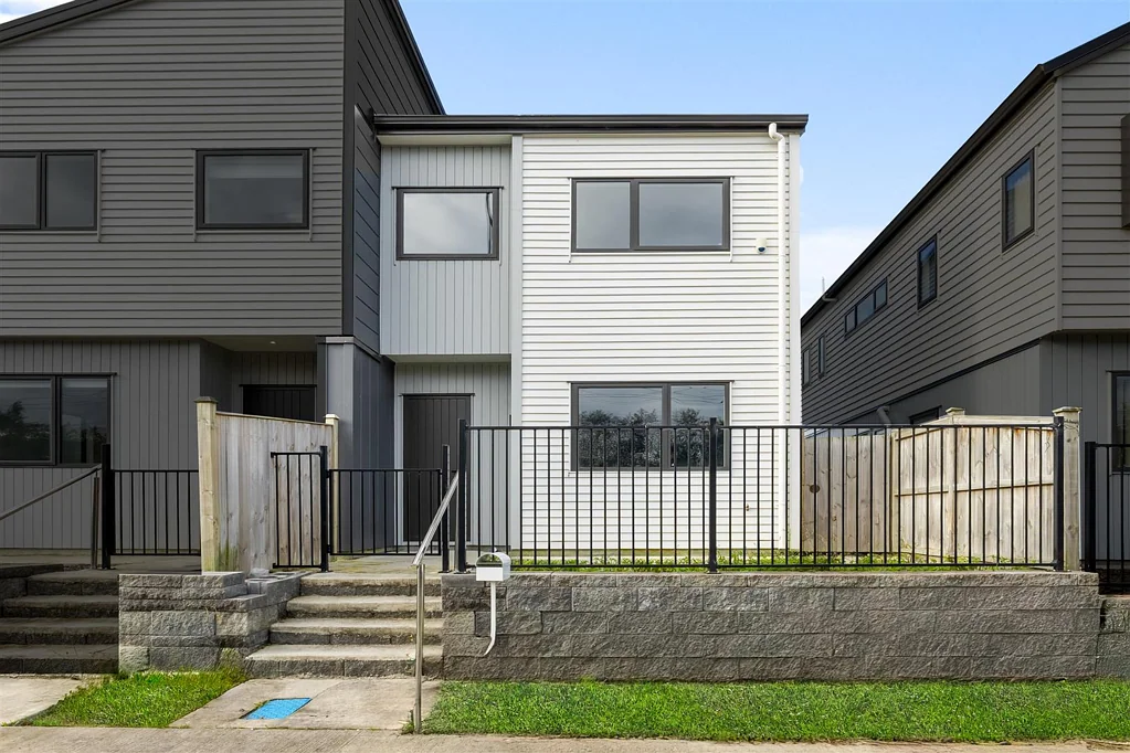 Papakura 3ਬੈੱਡਰੂਮ Present Your Offer - Must Sell