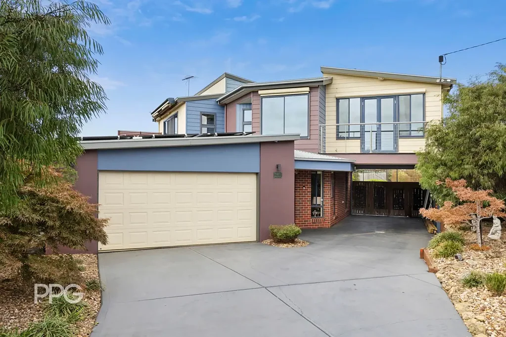 Portarlington 4Kwarto Elevated Elegance with Bay Views & Unmatched Versatility