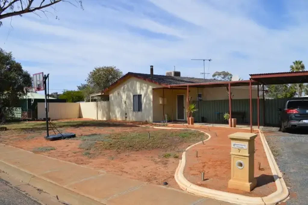 7 Oleosa Court, Kambalda West, WA 6442