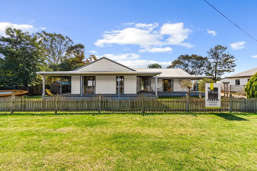 Toongabbie 4房  Room to Grow, Relax & Entertain