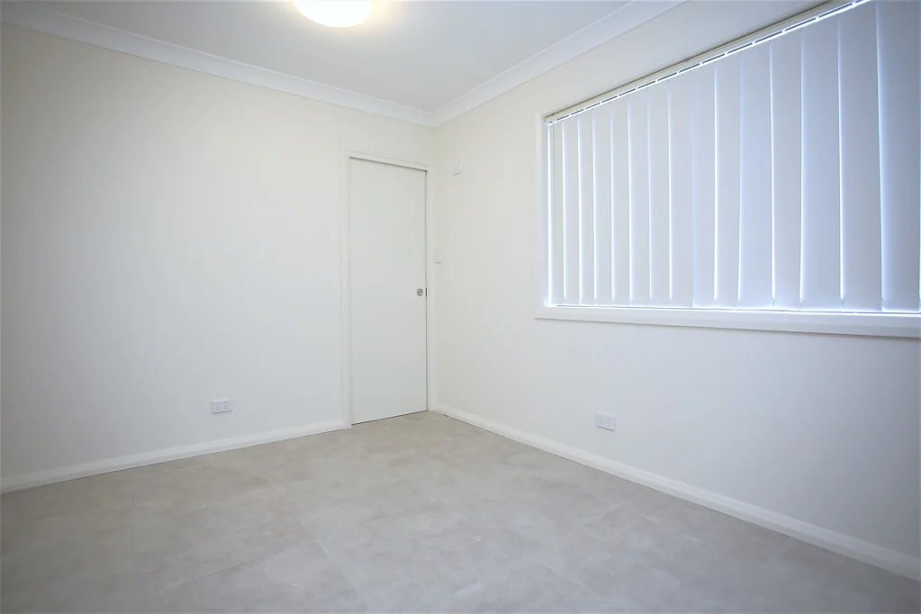 Modern Studio, Bills Included