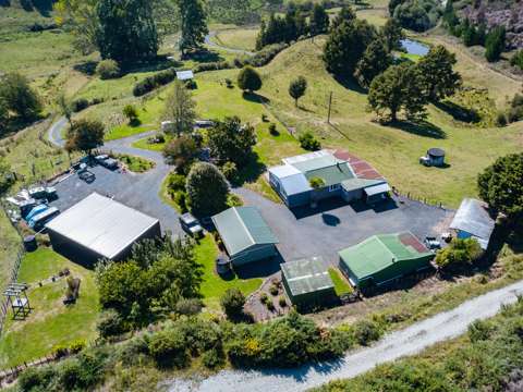 Gonville 3部屋 Rustic Rural Retreat.. Sheds, Sheds & Serenity!