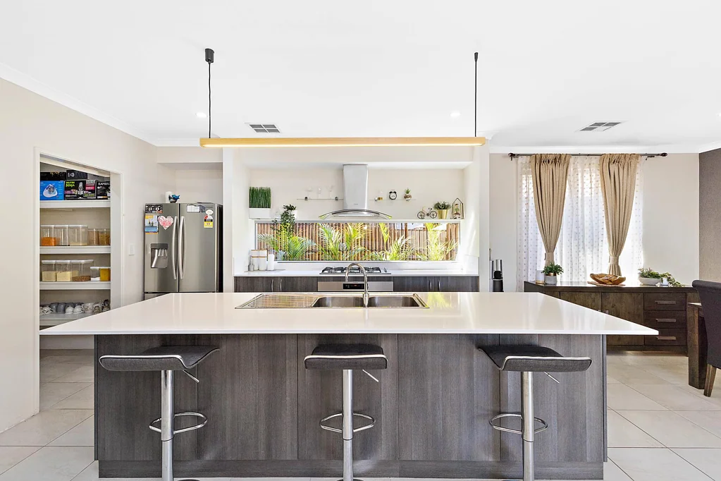 1 Torino Crescent, Piara Waters, WA 6112