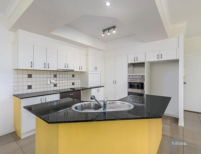2/445 Pine Ridge Road, Runaway Bay, Gold Coast, 3房, 2浴, Townhouse