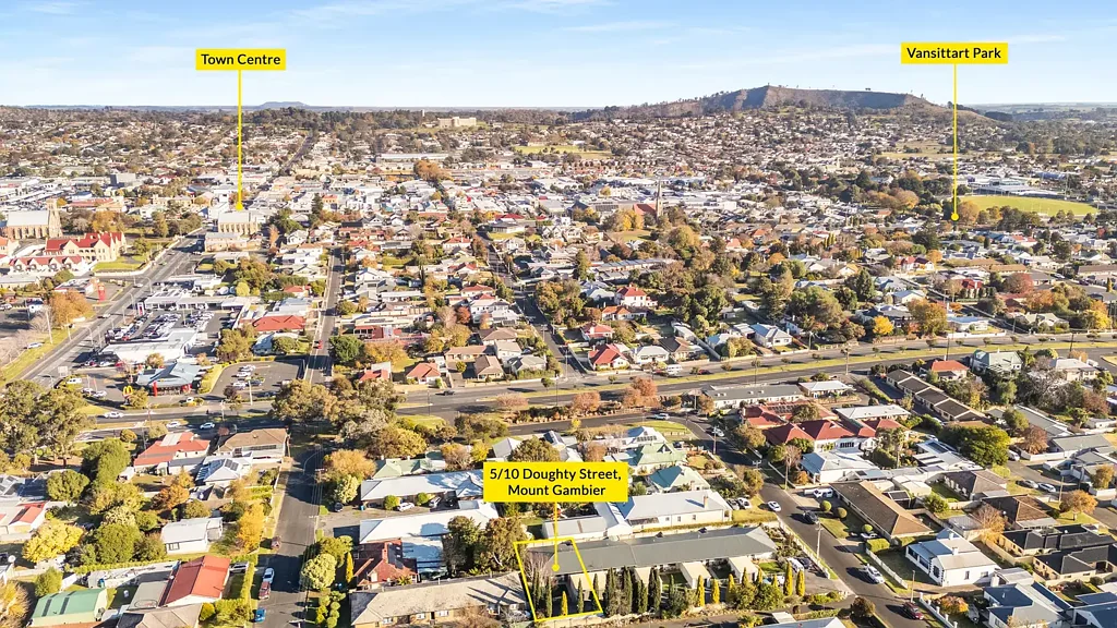 Mount Gambier 2Phòng ngủ Inner-City Sanctuary: Renovated & Private