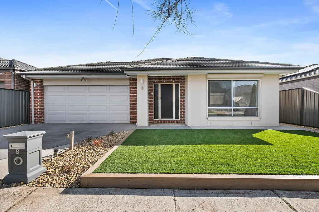 Perfectly Positioned, Freshly Renovated Family Home!!