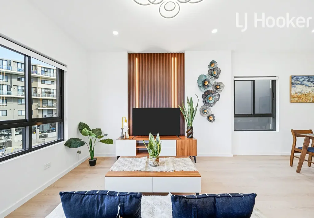 Bonnyrigg 1ห้องนอน Beautifully Renovated Apartment with Study | Walk to Plaza, Transport and Local