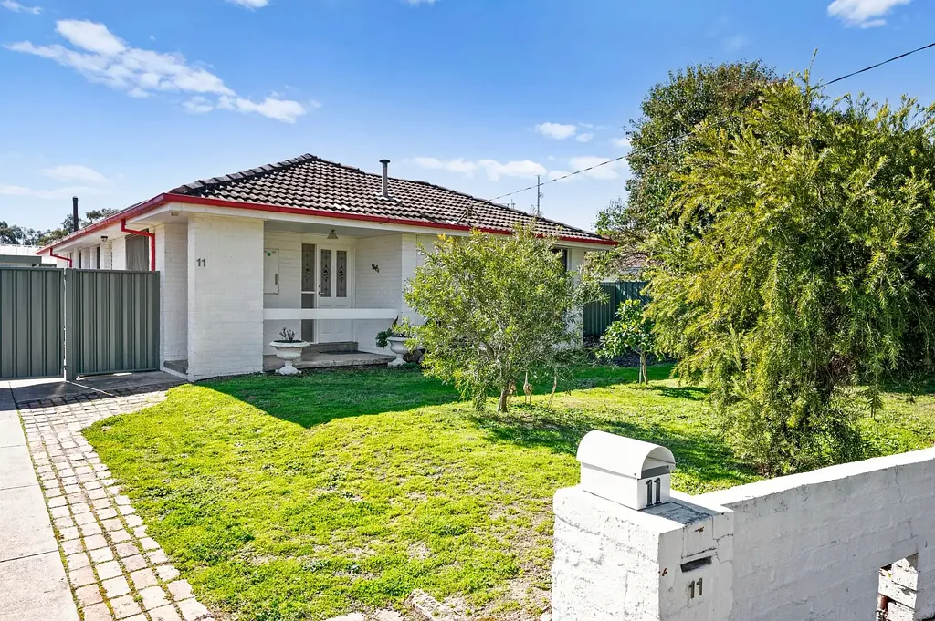 Benalla 3침실 Comfortable Family Living in a Convenient Location