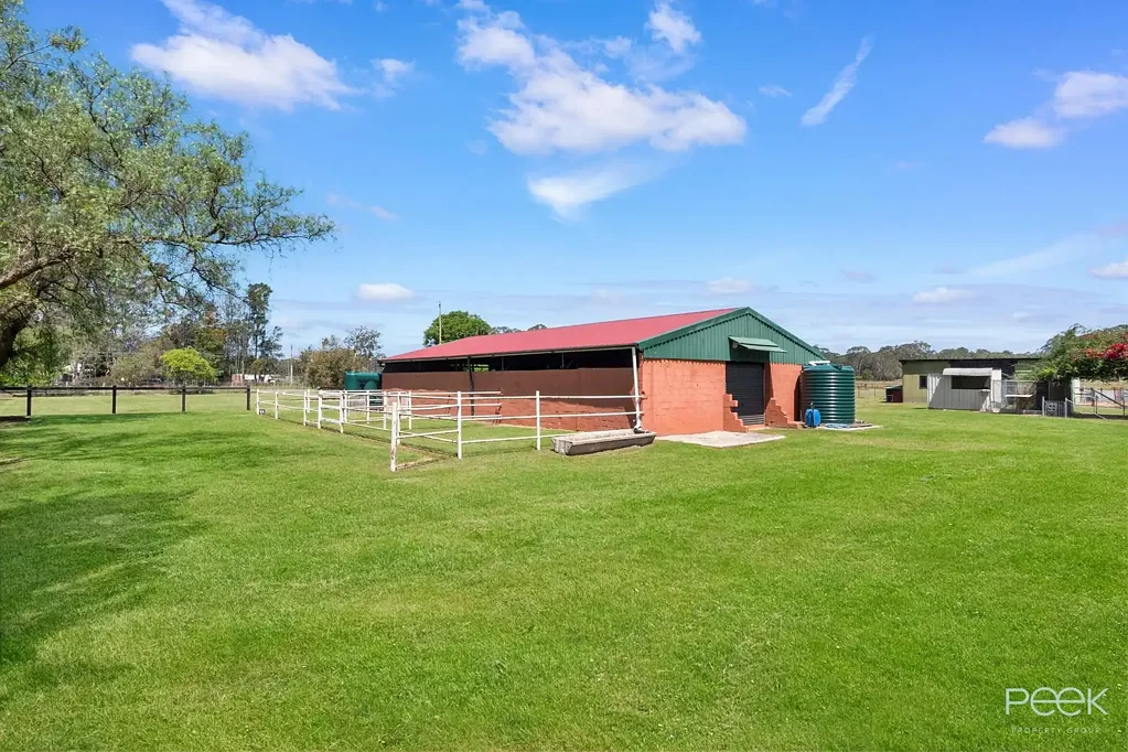 Londonderry 4 Bedroom Rainbow Lodge | First Time For Sale In 42 Years!