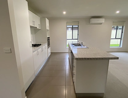 86 Carstens Street, Lavington, Riverina, 4 Bedrooms, 2 Bathrooms, House
