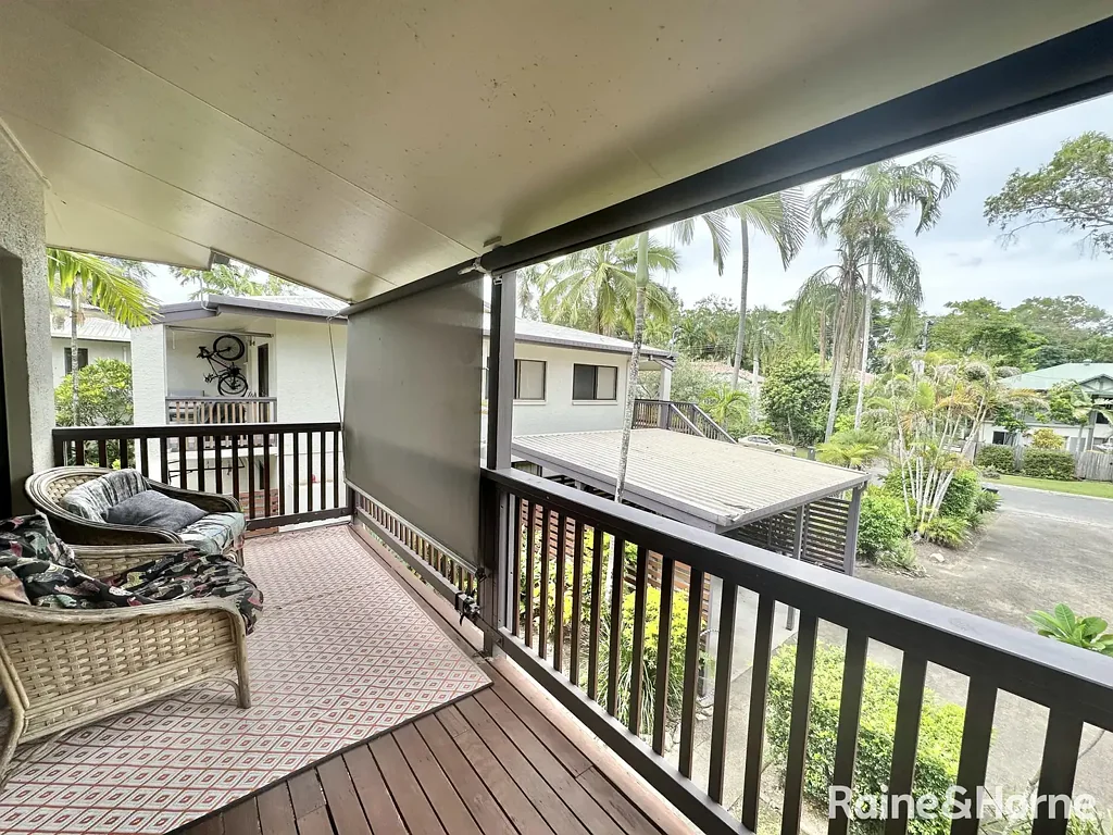 2 BEDROOM : 2 BATHROOM : FULLY FURNISHED : POOL