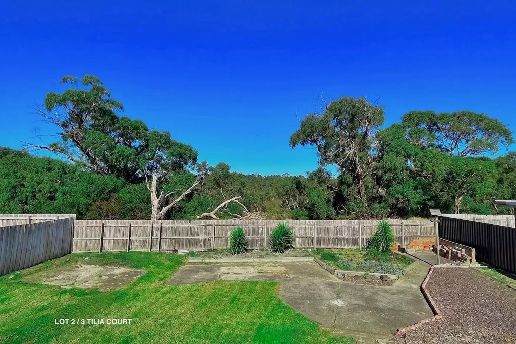 Frankston North PRIME VACANT LAND - PERMIT FOR TWO STOREY HOUSE  OVERLOOKS NATURE RESERVE