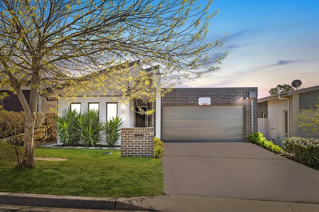 10 Hogg Street, Casey, ACT 2913