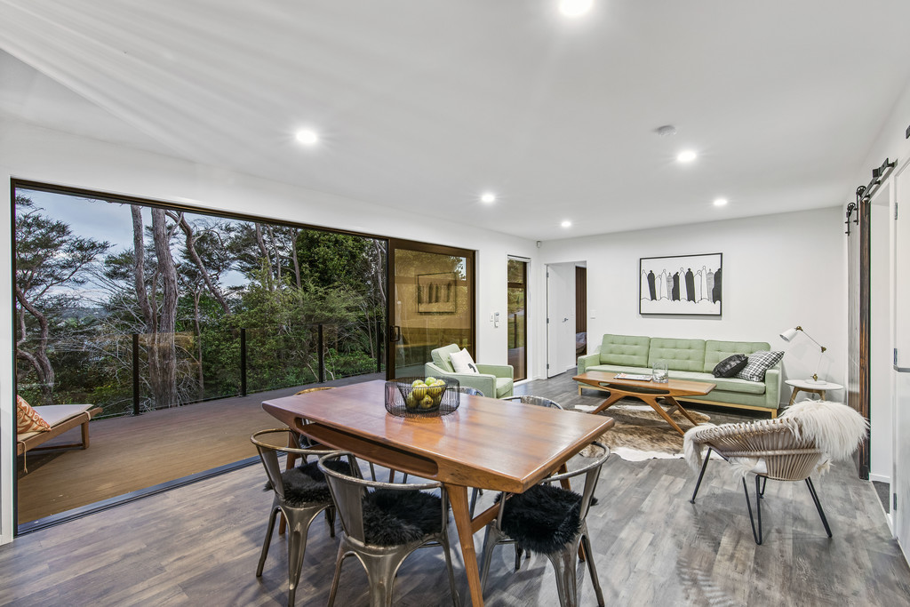 131c Rosier Road, Glen Eden, Auckland - Waitakere, 5 Schlafzimmer, 2 Badezimmer