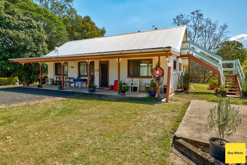 House With Space Close To Town