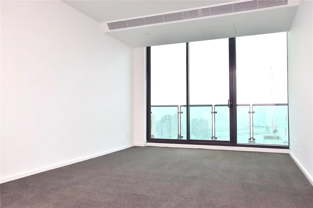 Lovely Little Lonsdale Apartment