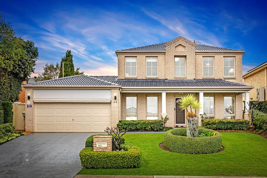 Quakers Hill 5 Bedroom MODERN FAMILY HOME | PREMIUM LOCATION