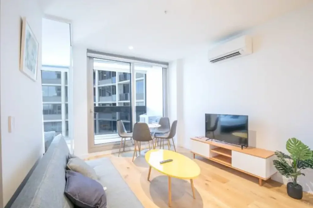 Modern 2B1BT Apartment in CBD