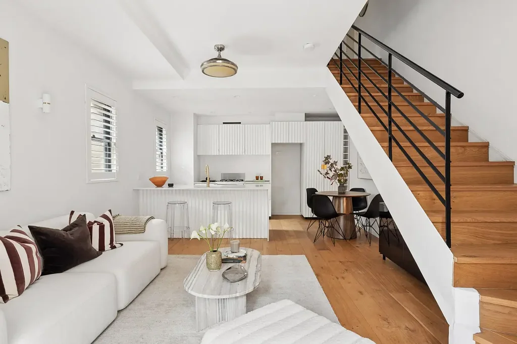 Redfern 1 Bedroom Renovated courtyard apartment in Moore Park Gardens