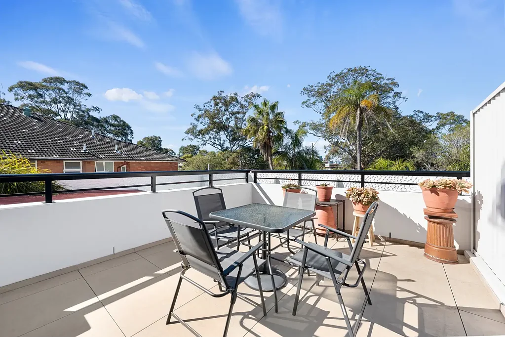 Lane Cove 1Zimmer Light-Filled Studio with Oversized Entertainer's Terrace