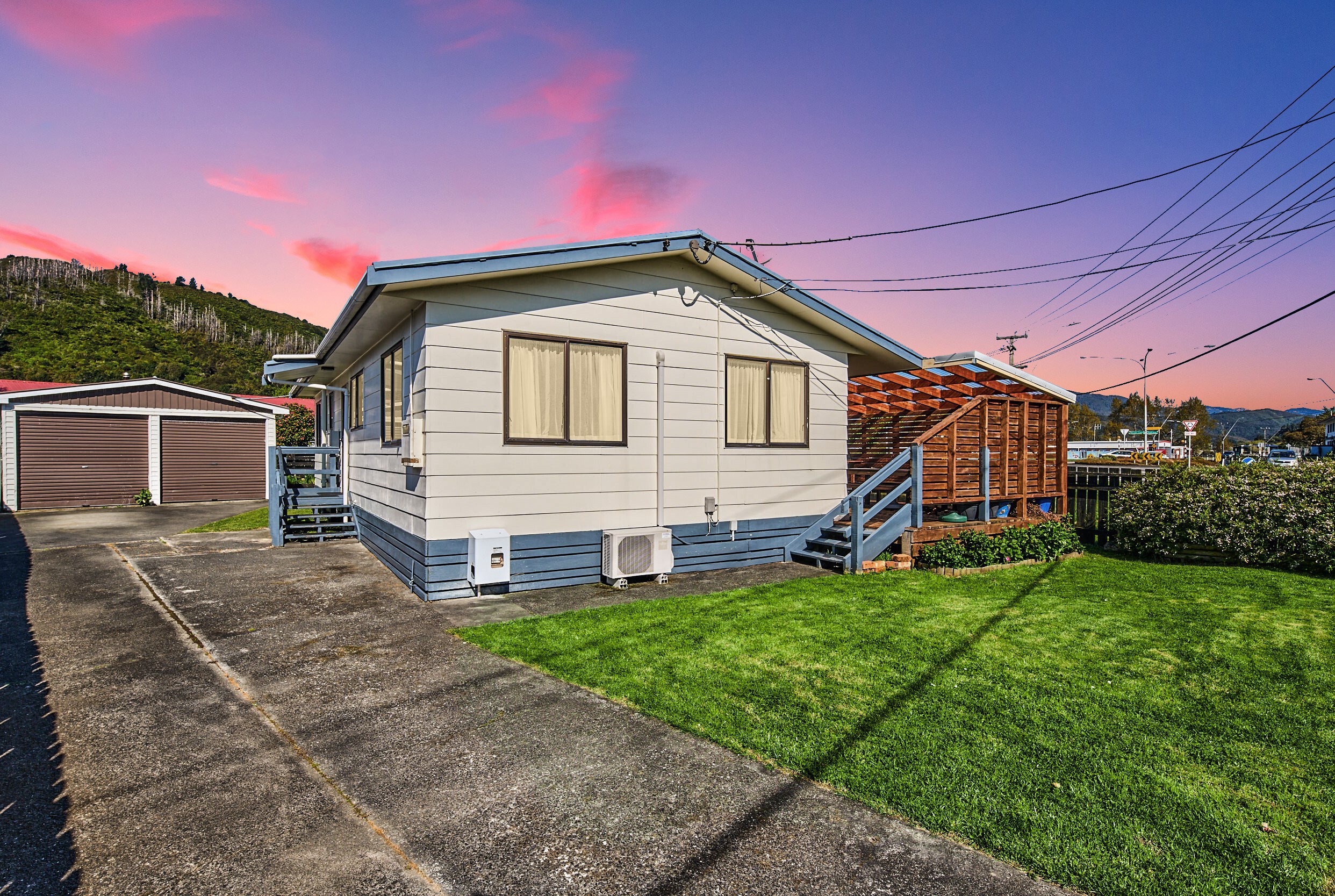 2 Wellington Road, Wainuiomata