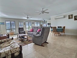 52/94 ISLAND POINT ROAD, St Georges Basin