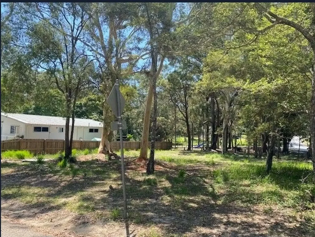 Macleay Island CONVENIENCE!
